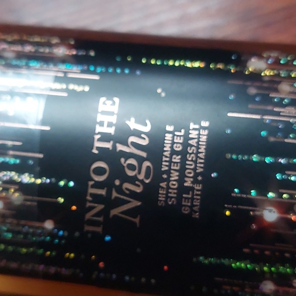 💟Bath & Body Works shower gel - Picture 2 of 5